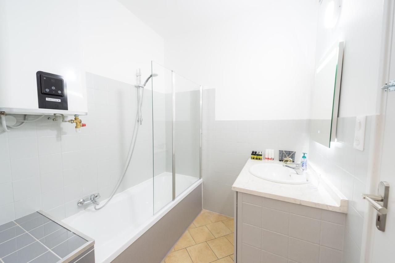 Ravissant Triplex Et Duplex Au Centre De Pont St Esprit Daire Dış mekan fotoğraf