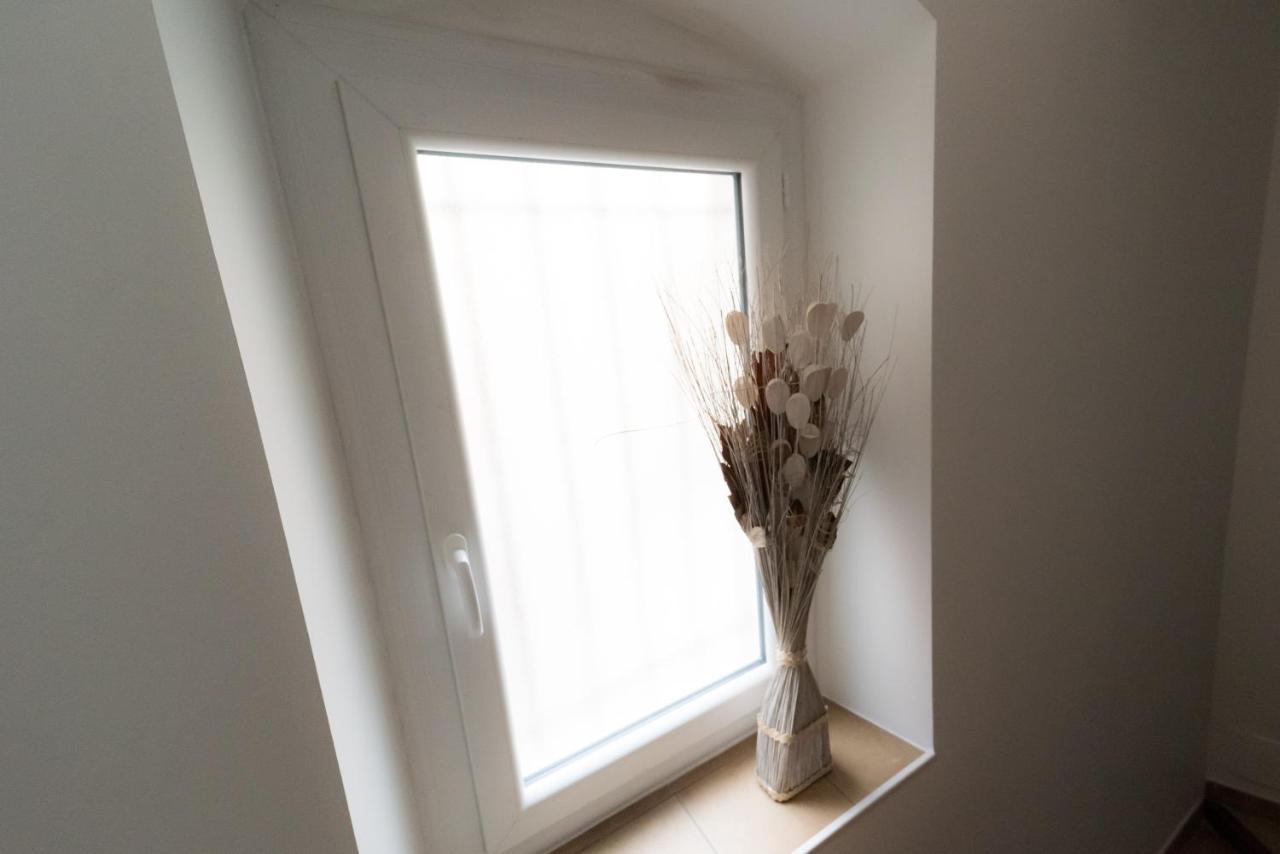 Ravissant Triplex Et Duplex Au Centre De Pont St Esprit Daire Dış mekan fotoğraf
